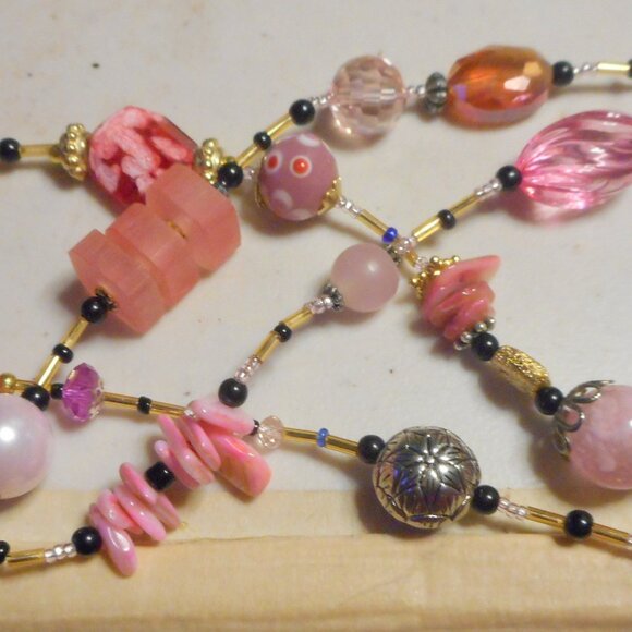HandCrafted Long Necklace over 25"  ...… pinks - Picture 3 of 7